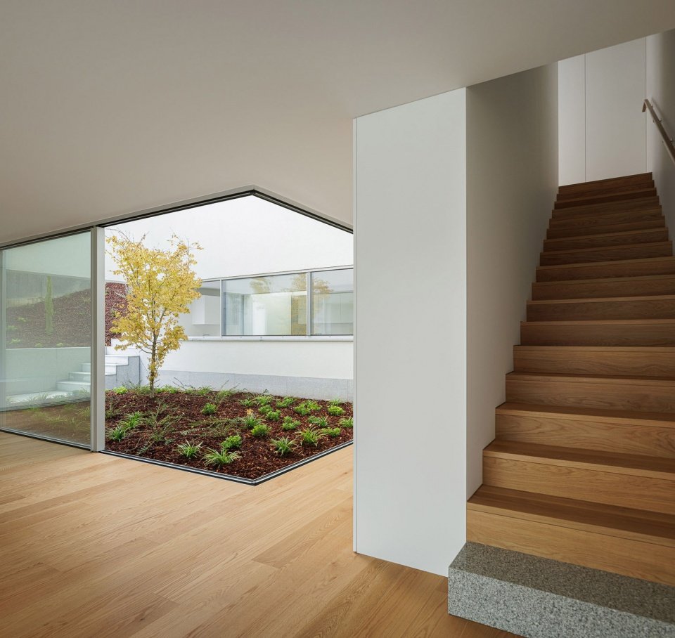 Santa Marinha 住宅，葡萄牙 / Helder da Rocha Arquitectos