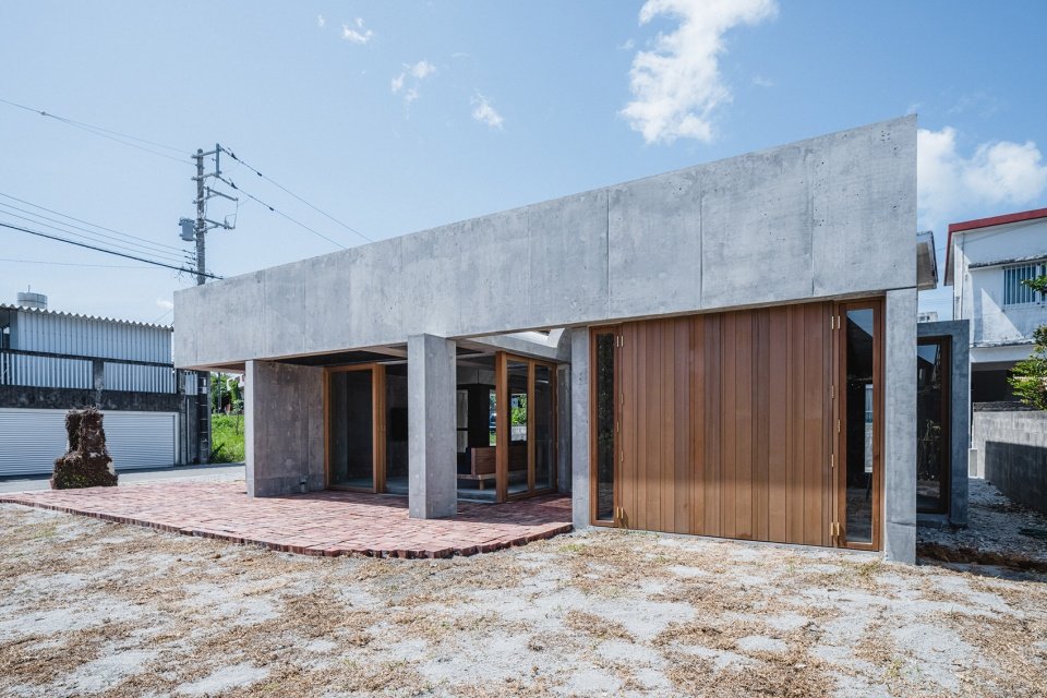 志坚原住宅，日本冲绳 / Studio Cochi Architects