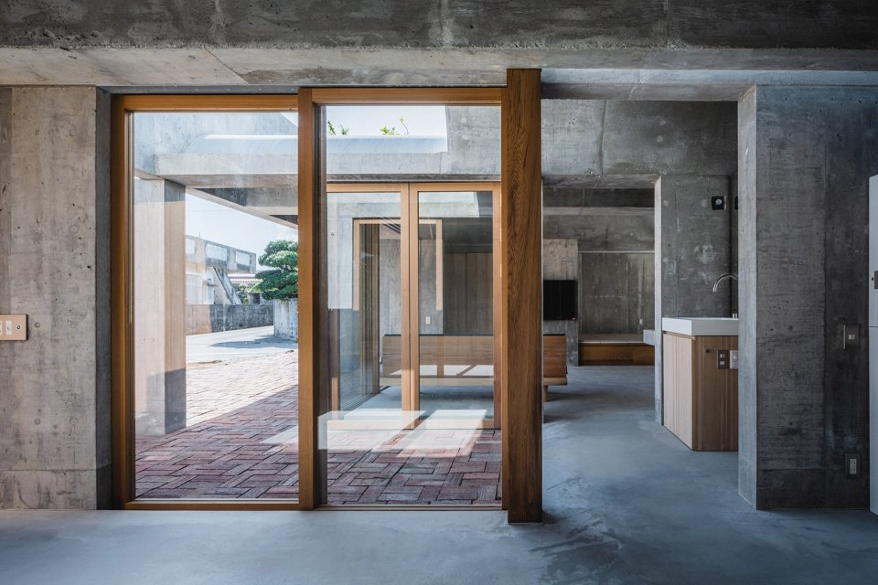 志坚原住宅，日本冲绳 / Studio Cochi Architects