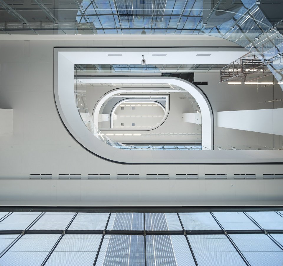 国家重型汽车工程技术研究中心,济南 / CCDI 21 设计工作室 国家重型汽车工程技术研究中心,济南 / CCDI 21 设计工作室