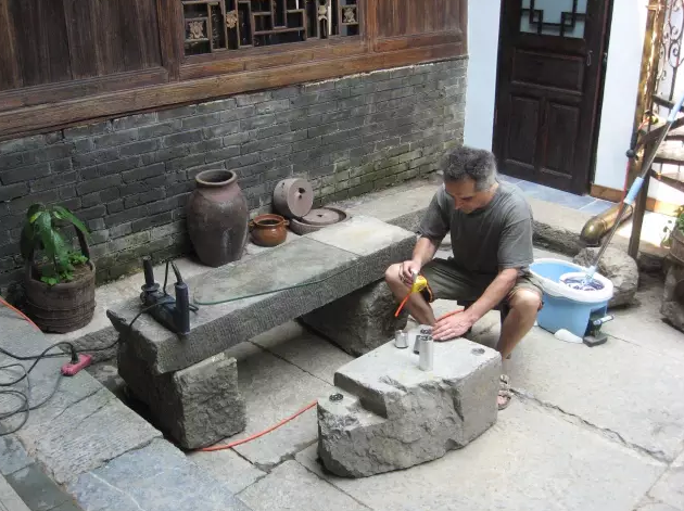 德国夫妻花一整年，让废弃的 400 岁中国老宅惊艳世界！