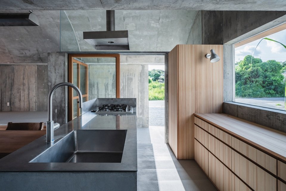 志坚原住宅，日本冲绳 / Studio Cochi Architects