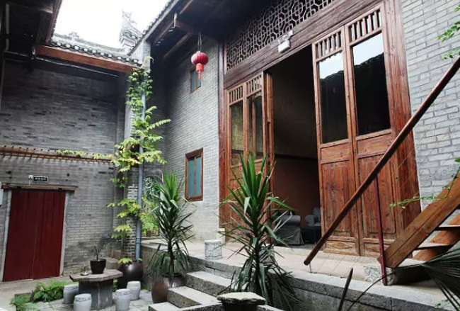 疯子建筑师用 6 年时间，打造了他的“秘密花园”！