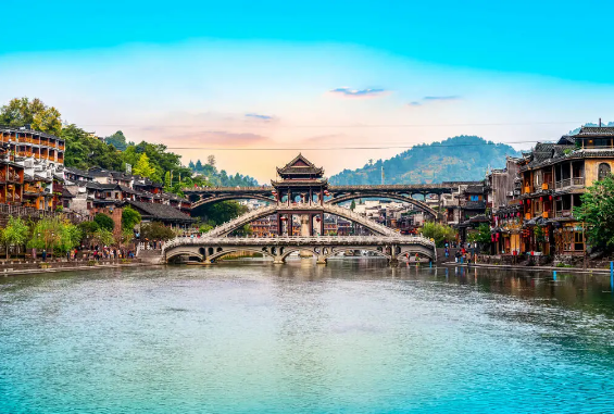 民宿（集群）经济带动乡村振兴