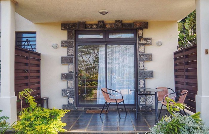 高人气却添乱，国外民宿怎么管？