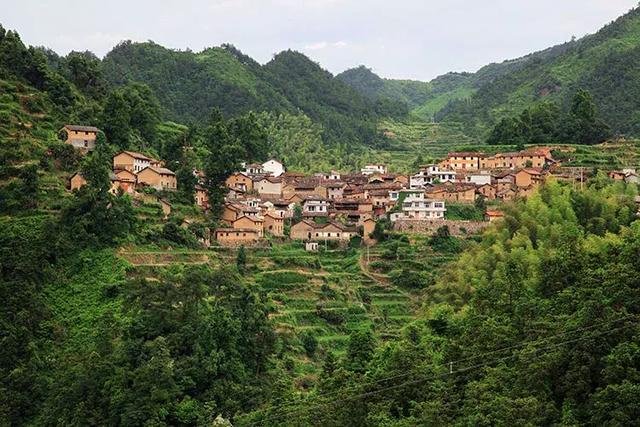 在江南最后的秘境,与网红民宿做邻居… 在江南最后的秘境,与网红民宿做邻居…