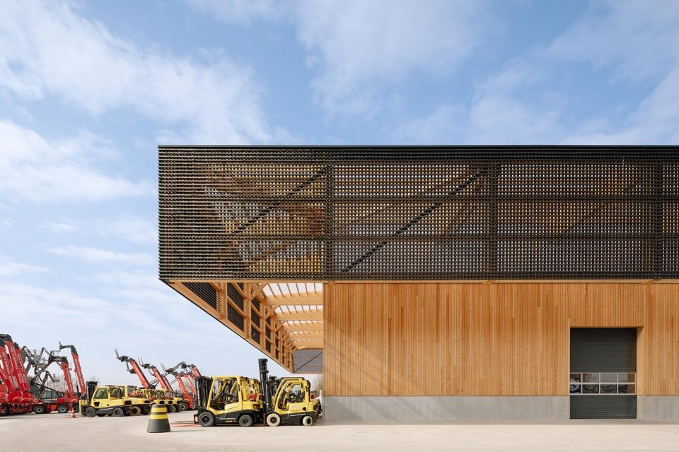 Hald & Grunewald 总部大楼，斯图加特 / rundzwei Architekten BDA