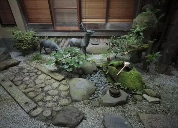 日本 8 个古建筑改造的民宿案例