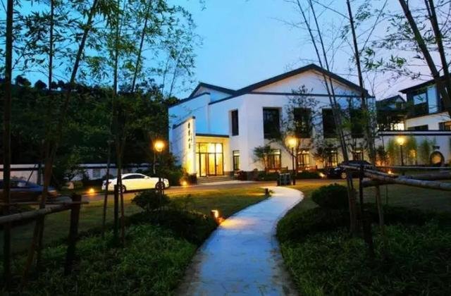 静下心来,感受茶园里的这份静谧 静下心来,感受茶园里的这份静谧