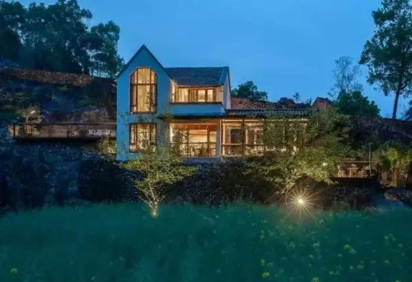 渐夜山水间，在永嘉林间浮现的梦幻小城堡