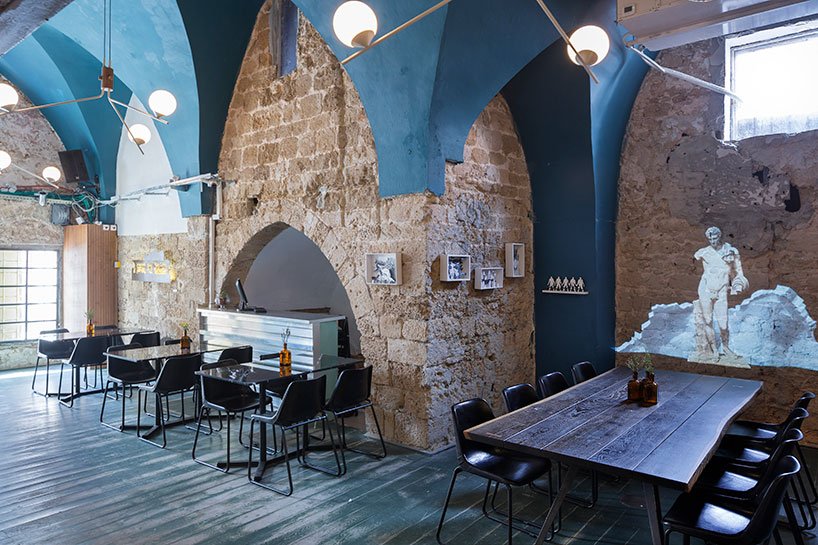 战争中幸存的建筑——乡村风小酒馆设计