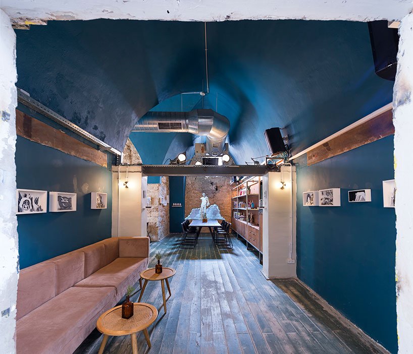 战争中幸存的建筑——乡村风小酒馆设计