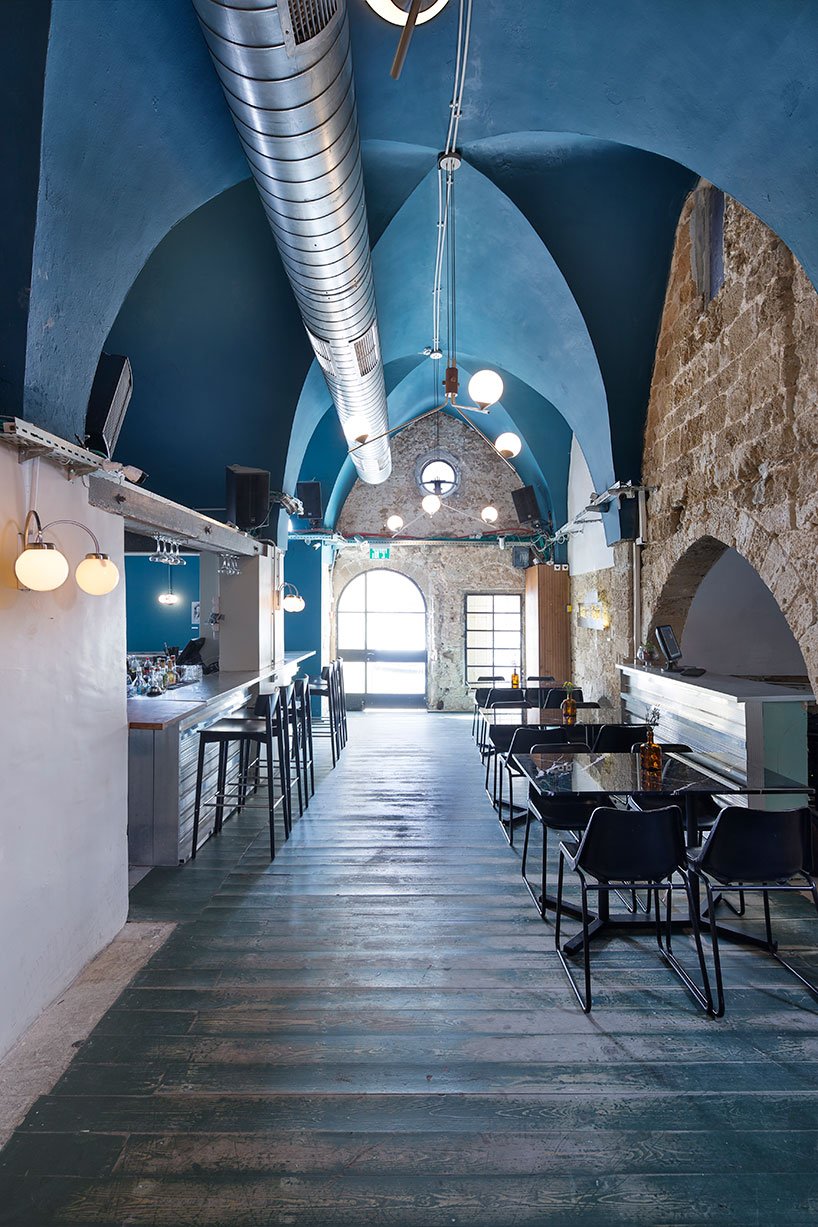 战争中幸存的建筑——乡村风小酒馆设计