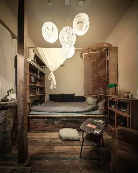 他用旧物为魔都打造了一间孤独的民宿 他用旧物为魔都打造了一间孤独的民宿