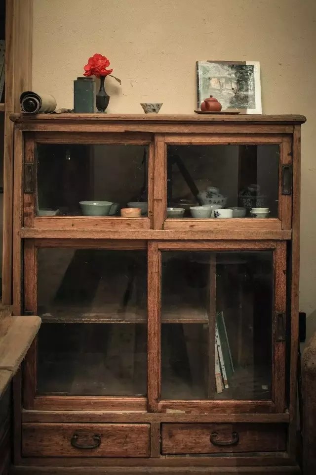 他用旧物为魔都打造了一间孤独的民宿 他用旧物为魔都打造了一间孤独的民宿