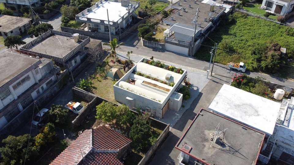 志坚原住宅，日本冲绳 / Studio Cochi Architects