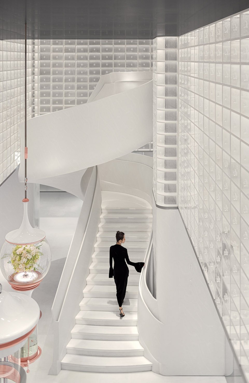 花西子「隐园」全球首家线下旗舰店,杭州 / 立品设计 花西子「隐园」全球首家线下旗舰店,杭州 / 立品设计