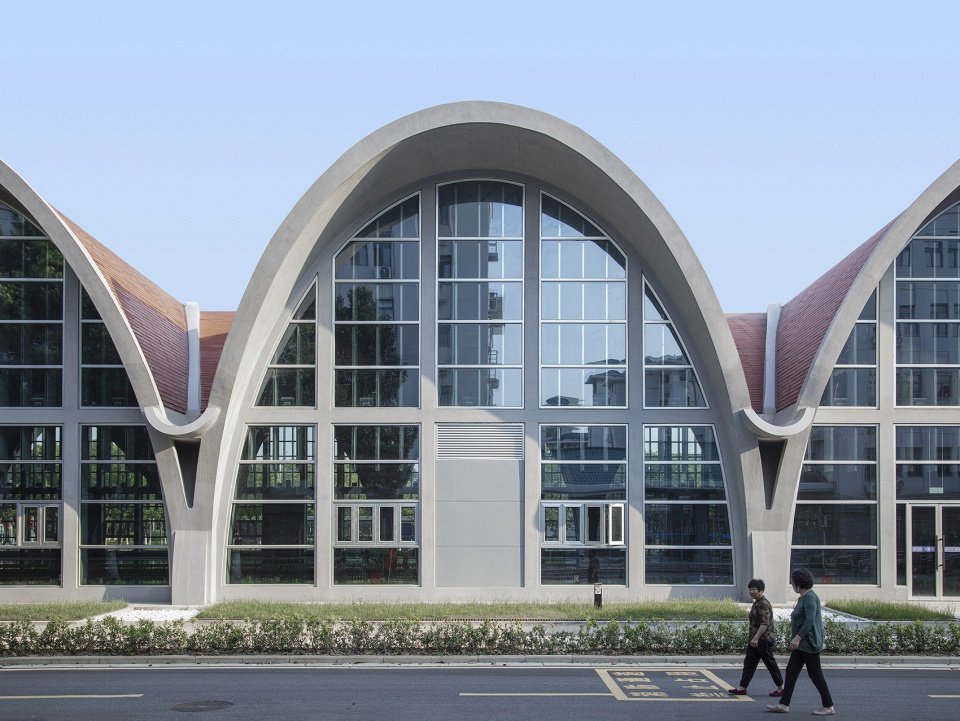 东南大学游泳馆，南京 / 东南大学建筑设计研究院有限公司周琦工作室