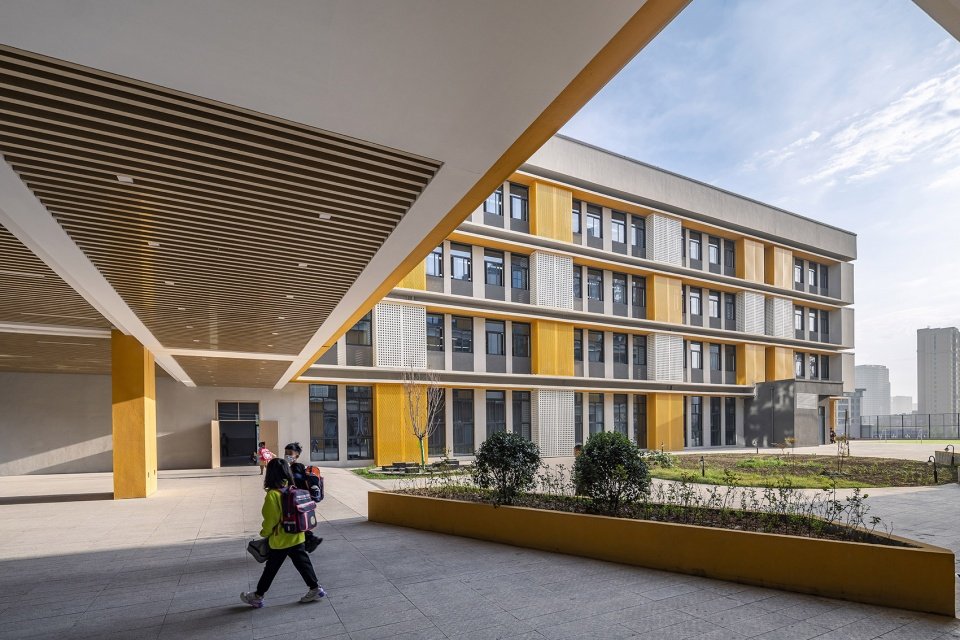 西安市浐灞第二十三小学 / SAI 国际设计