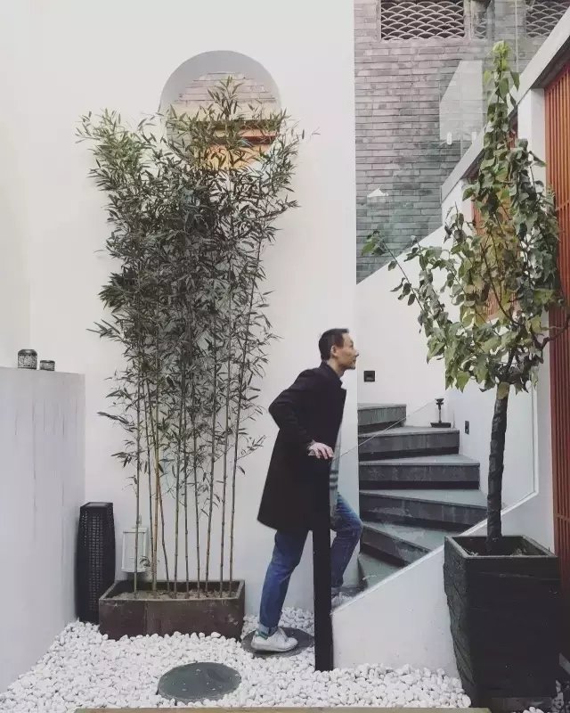 由繁华闹市到宁静优雅只是一个转身的距离 由繁华闹市到宁静优雅只是一个转身的距离