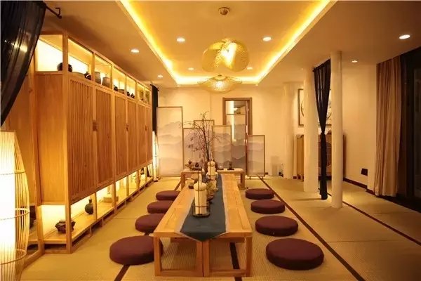 由繁华闹市到宁静优雅只是一个转身的距离 由繁华闹市到宁静优雅只是一个转身的距离