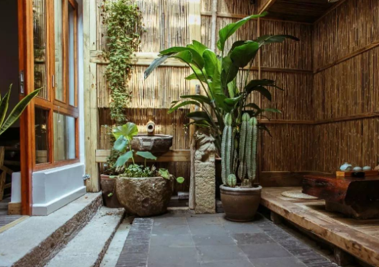 民宿十年考：大浪淘沙始见金