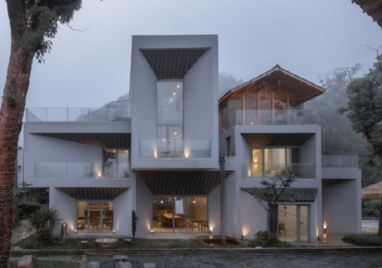 民宿十年考：大浪淘沙始见金