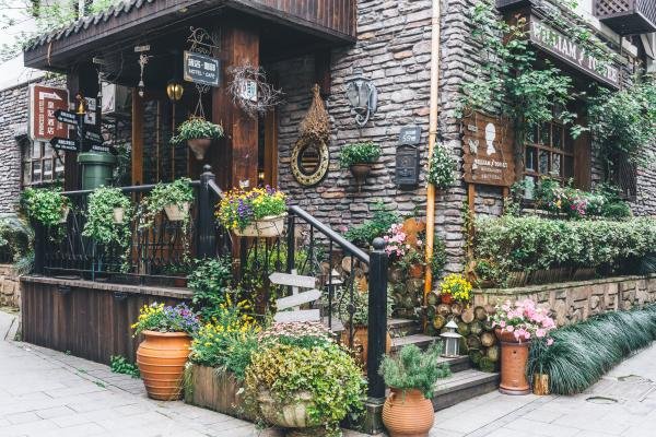 国务院：鼓励各地区适当放宽旅游民宿市场准入