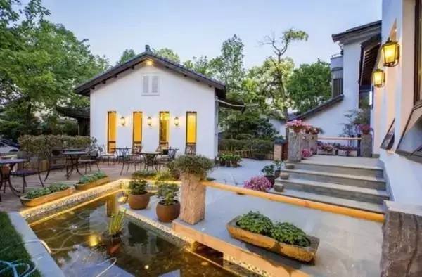 小包总的民宿经营模式，安迪都投降了！