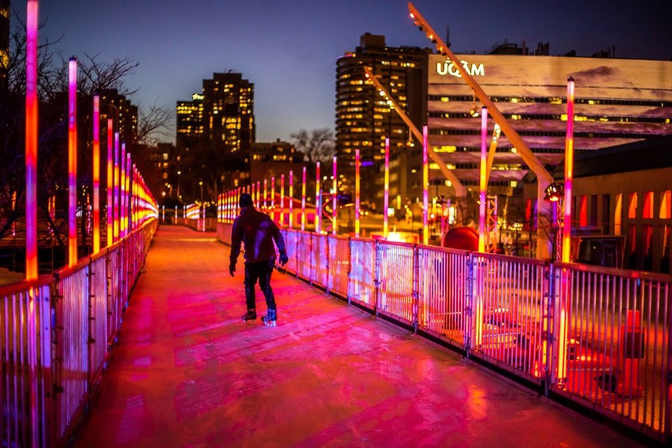 第 24 届蒙特利尔灯光节“环形冰场”装置 / Montréal en Lumière
