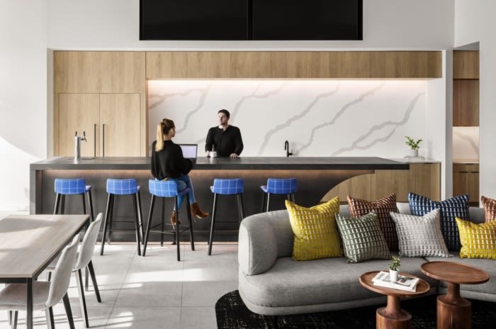 1248 控股办事处 – 堪萨斯城