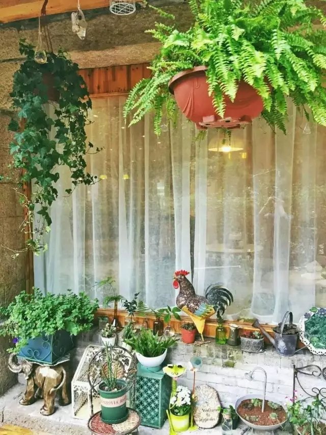 老宅改造丨 6 个月爆改古村老宅，一家 3 口把童话搬进自家小院