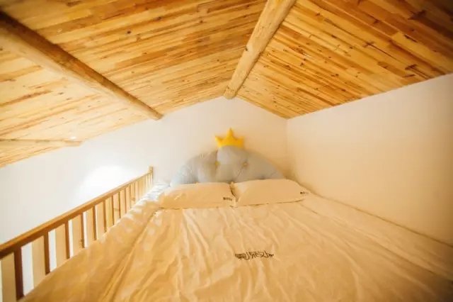 老宅改造丨 6 个月爆改古村老宅，一家 3 口把童话搬进自家小院