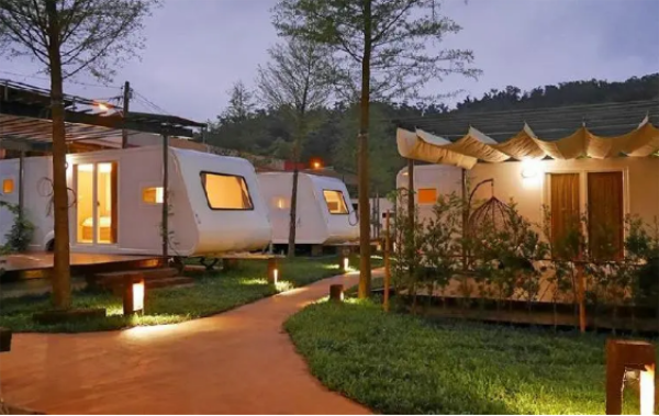 露营 + 民宿是一门好生意吗？