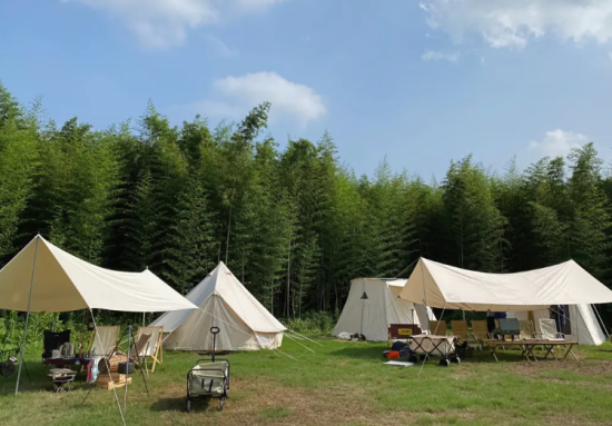 民宿和露营成为旅游市场亮点