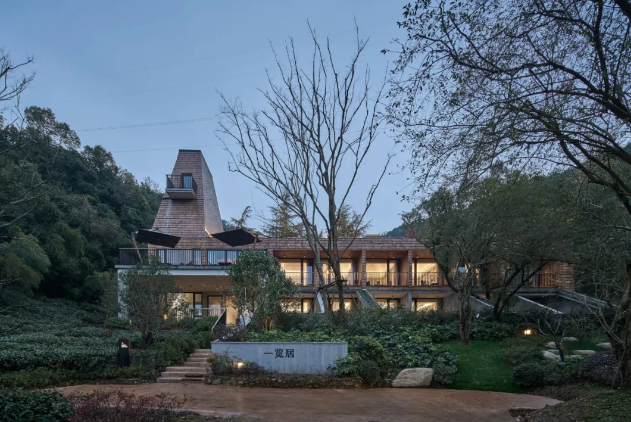 山谷里的茶园民宿之美