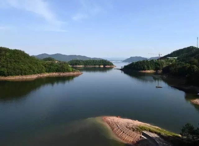 他斥资千万造出梦中的家，消解了 29 万游子的乡愁！