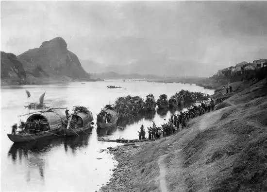 他斥资千万造出梦中的家，消解了 29 万游子的乡愁！