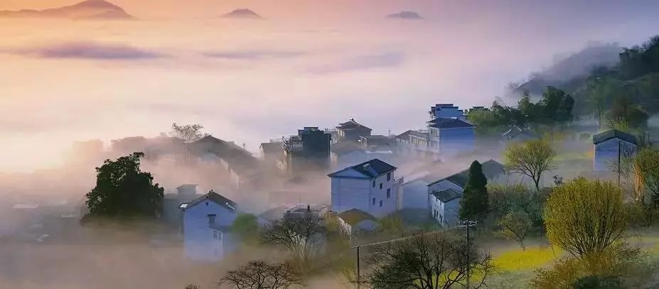 他斥资千万造出梦中的家，消解了 29 万游子的乡愁！