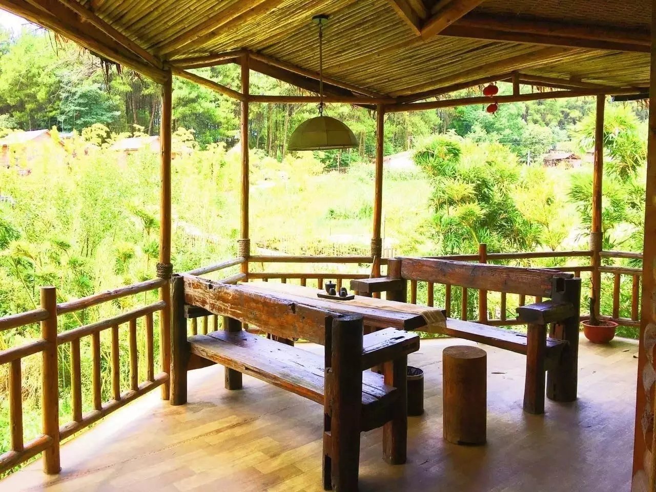 57 岁的他花 5 年时间打造童话树屋,竟成绝佳避暑胜地 57 岁的他花 5 年时间打造童话树屋,竟成绝佳避暑胜地