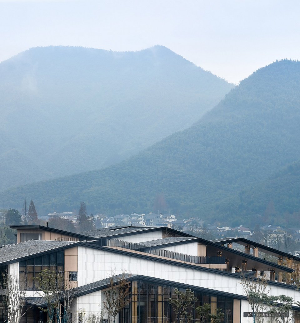 余村游客综合服务中心，浙江 / 杭州在地建筑设计事务所 + 中国美术学院风景建筑设计研究总院有限公司