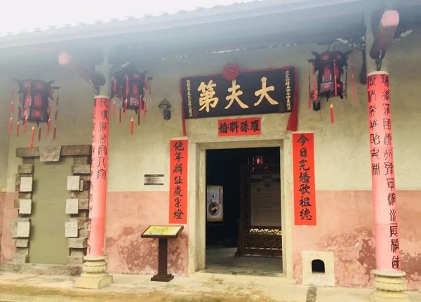 鹤湖新居被誉为“客家第一围” 鹤湖新居被誉为“客家第一围”