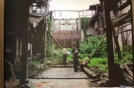 连卖杭州 3 套房，他跑回村里爆改老宅！