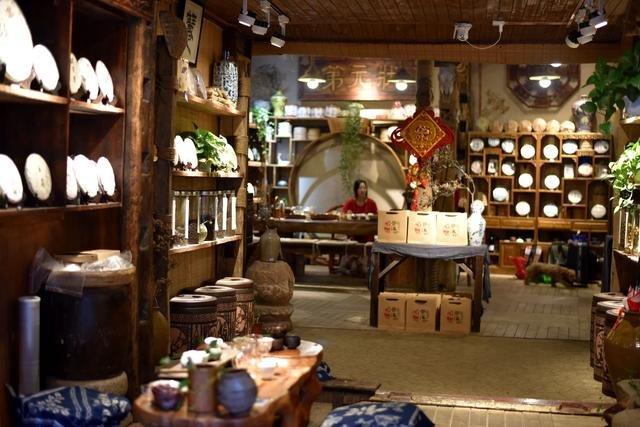 玉龙山脚下这些好看的小屋子~