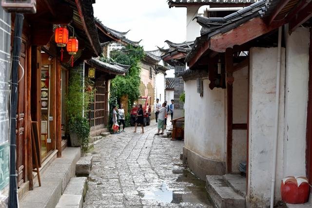 玉龙山脚下这些好看的小屋子~