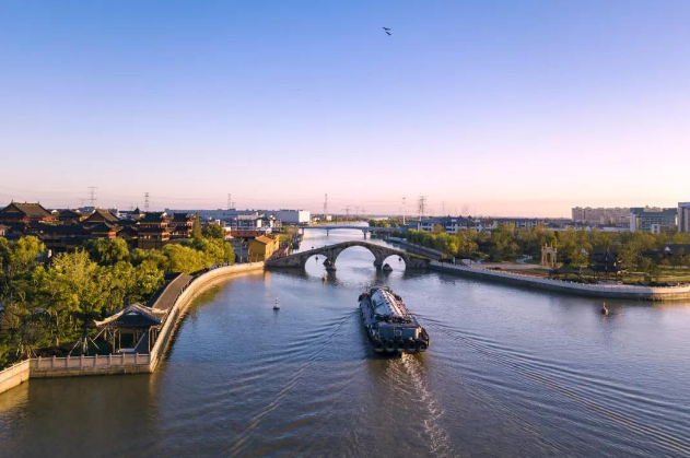 这个网红民宿开在运河边，等你来打卡！