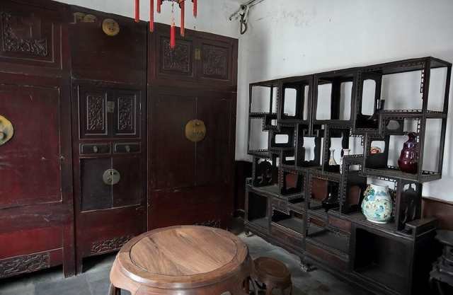 天津石家大院,建筑结构独特,砖木石雕精美,风景优美 天津石家大院,建筑结构独特,砖木石雕精美,风景优美