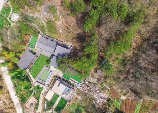 老宅改造︱他花了三年让荒村老土屋,变身精致民宿! 老宅改造︱他花了三年让荒村老土屋,变身精致民宿!