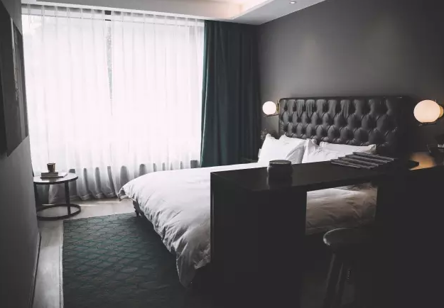 看这西湖畔的民宿，把精巧做到了极致！