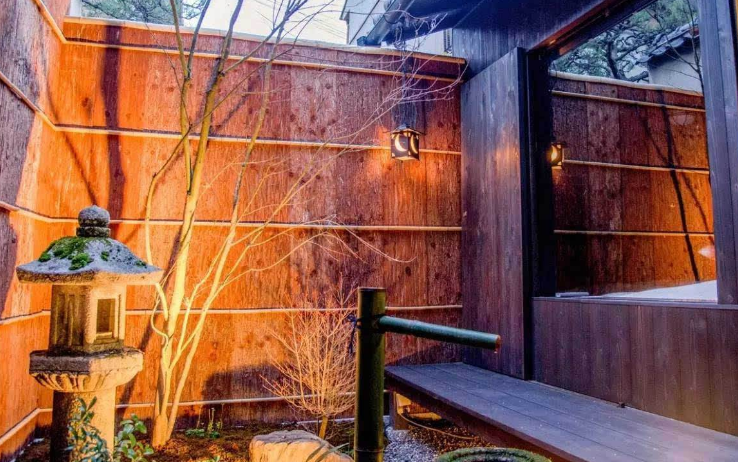 日本的民宿有多热？空房子被中国人买光了？